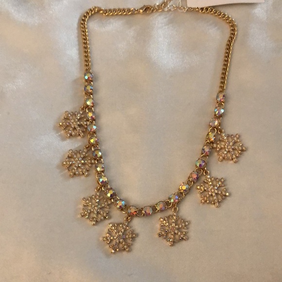 Betsey Johnson Gold Tone Holiday Whimsy Snowflake Charm Necklace Crystal NWT - Picture 11 of 12